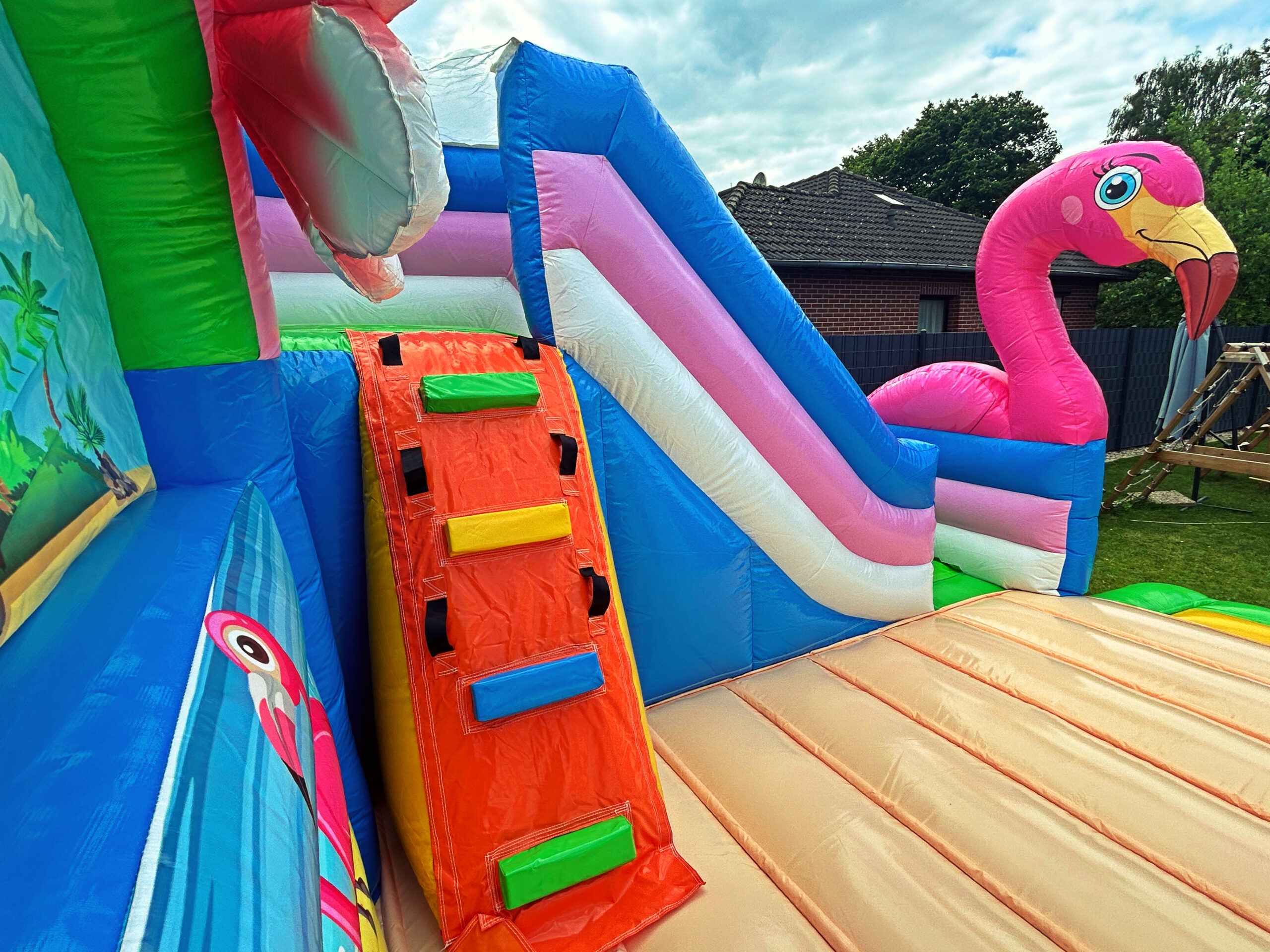 Hüpfburg mieten für Kindergeburtstage und Feiern